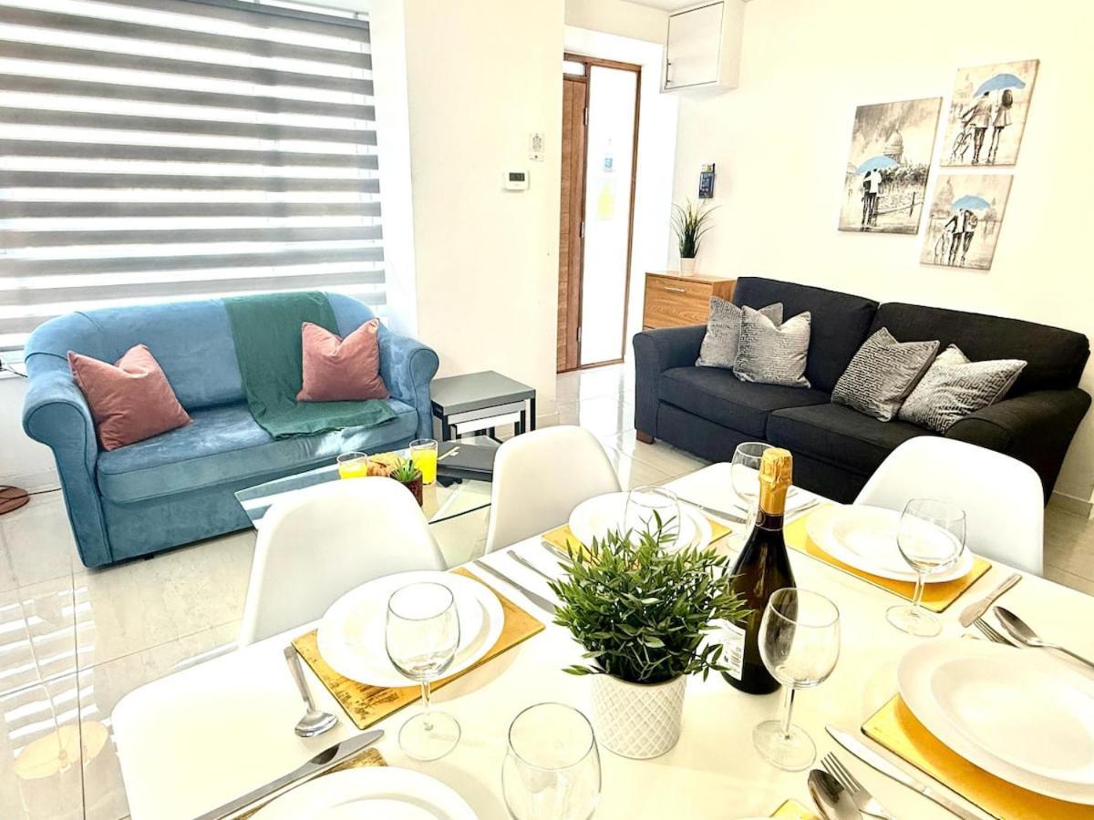 Walnut Luxurious 2-Bedroom With Ensuite - Parking, Netflix, Wifi - Close To Oxford, Bicester & Blenheim Palace Kidlington Exterior photo