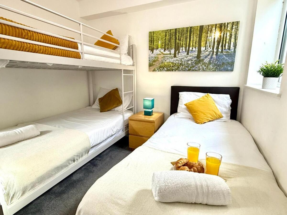 Walnut Luxurious 2-Bedroom With Ensuite - Parking, Netflix, Wifi - Close To Oxford, Bicester & Blenheim Palace Kidlington Exterior photo